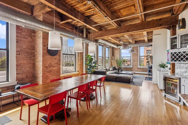 $849,900 | 400 South Green Street, Unit 305, Chicago, IL 60607