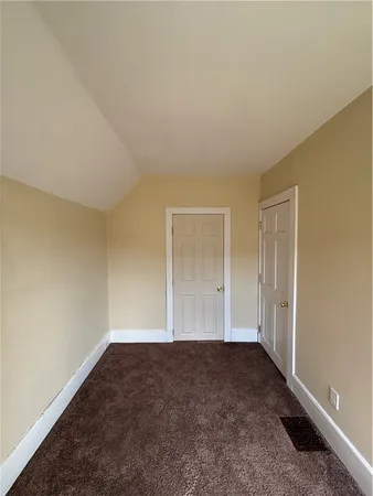 $995 | 1056 Walnut Street, Unit 4, Elmira, NY 14905
