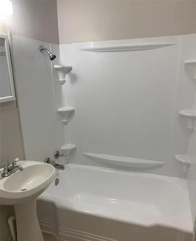 $1,550 | 815 South Willow Street, Sherman, TX 75090