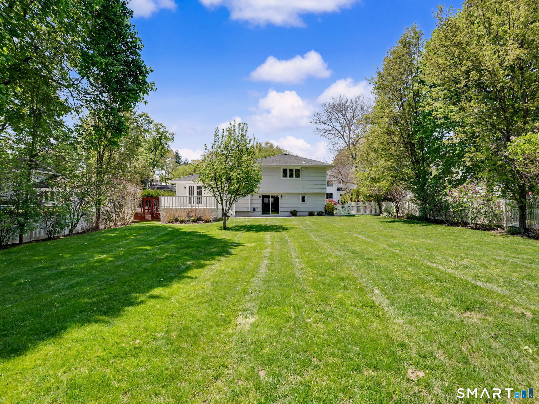 44 Sniffen Road Westport, CT 06880 - Photo 33 of 39 Backyard