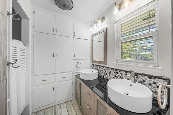 $631,000 | 711 Cardinal Drive, Kerrville, TX 78028