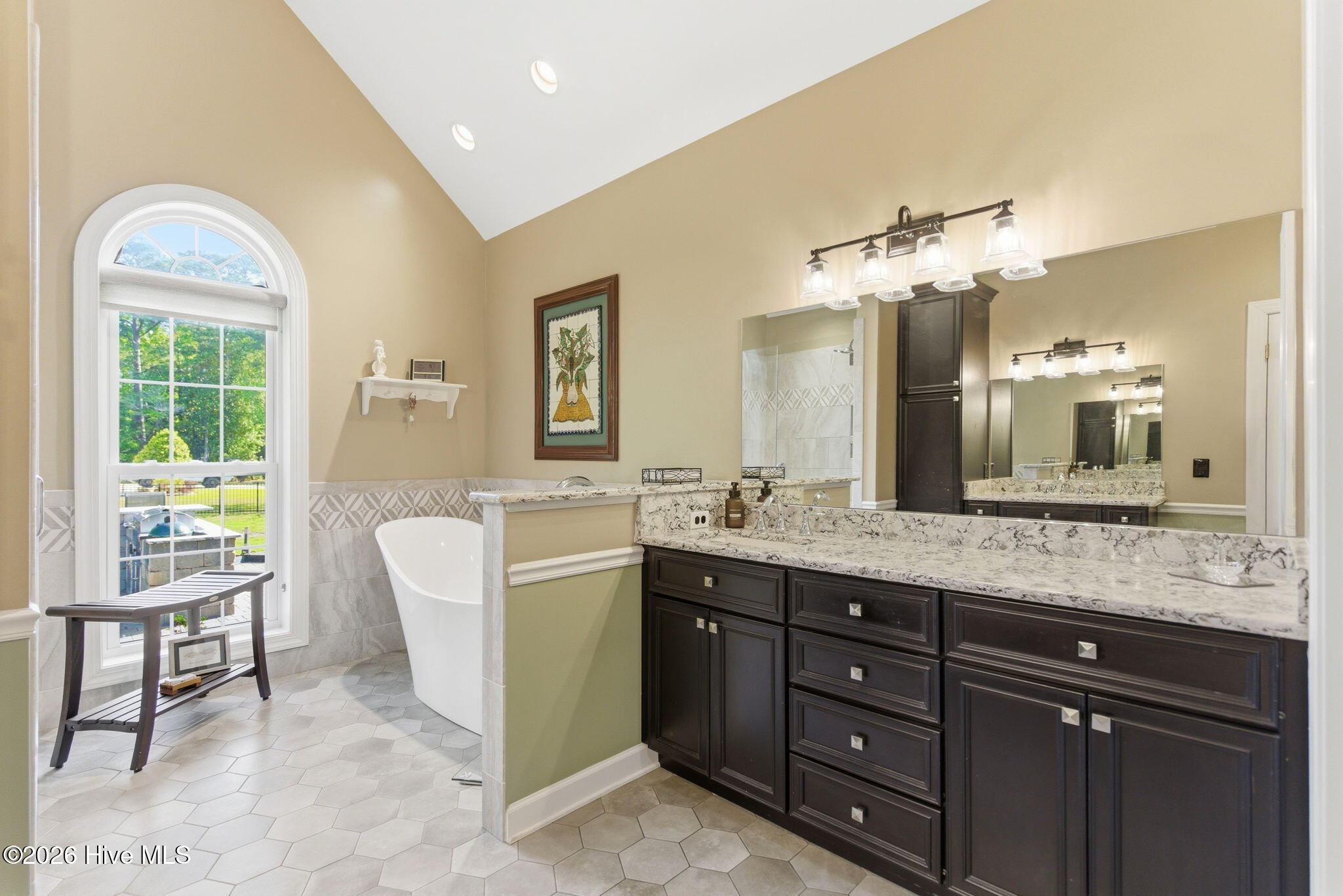 410 Whitebridge Road Hampstead, NC 28443 - Photo 30 of 94 25-web-or-mls-dsc08714-edited
