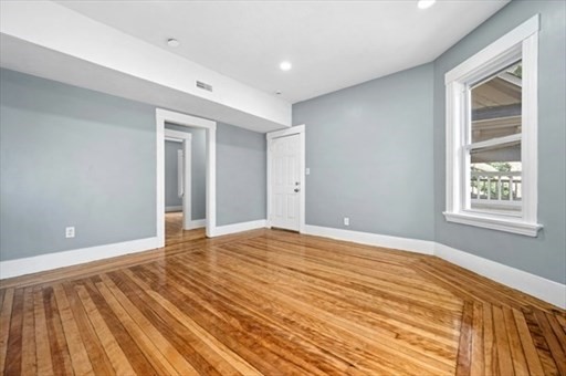 139 Lincoln Street Worcester, MA 01605 - Photo 19 of 36