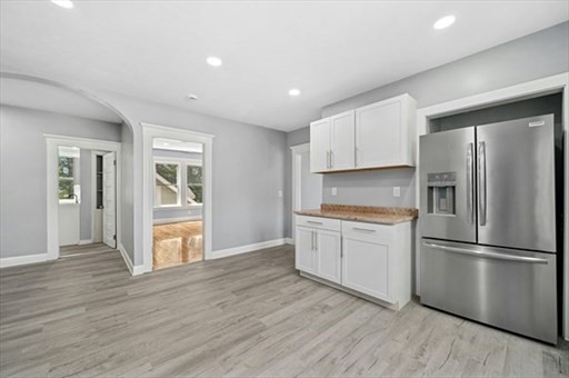 139 Lincoln Street Worcester, MA 01605 - Photo 6 of 36