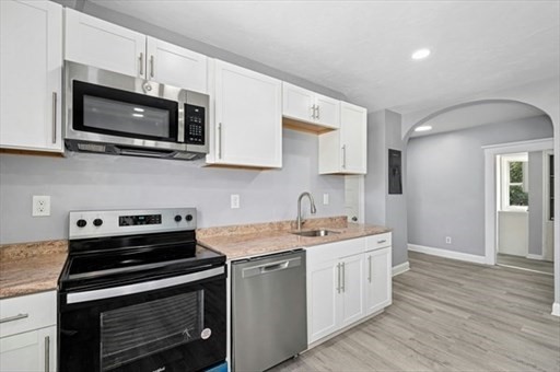 139 Lincoln Street Worcester, MA 01605 - Photo 7 of 36