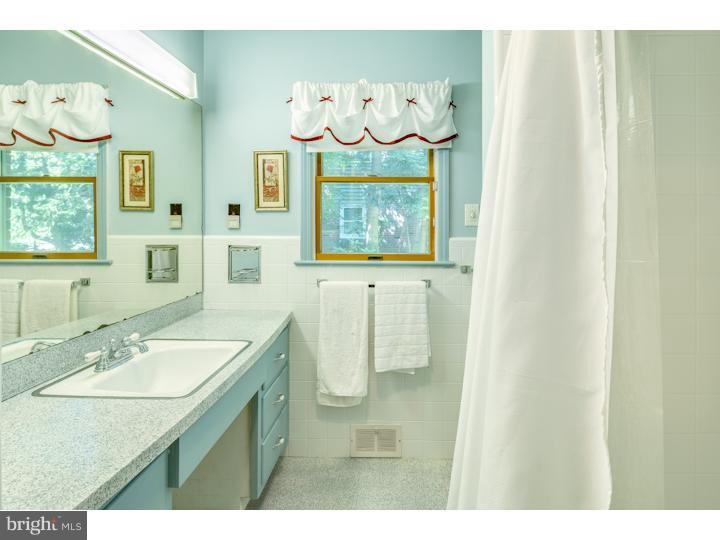 110 Chews Landing Road Haddonfield, NJ 08033 - Photo 15 of 25