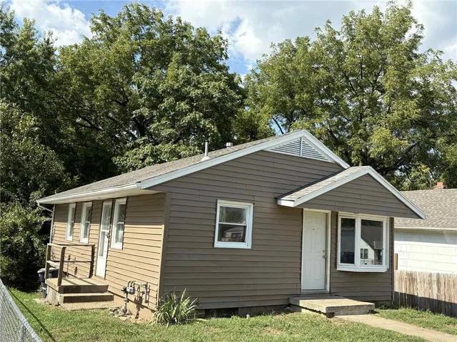 $110,000 | 7040 Agnes Avenue, Kansas City, MO 64132