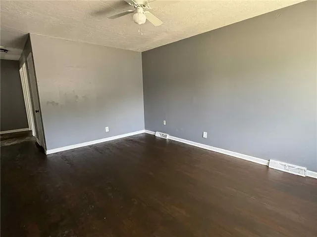 $110,000 | 7040 Agnes Avenue, Kansas City, MO 64132