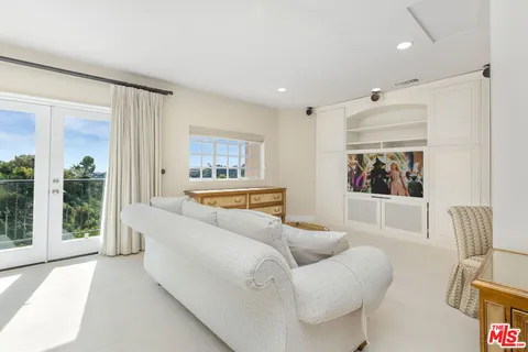$8,500,000 | 1922 Bel Air Road, Los Angeles, CA 90077