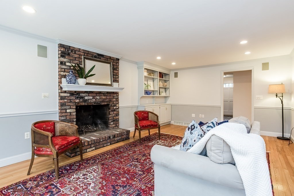 19 Northfield Road Longmeadow, MA 01106 - Photo 4 of 35 Gallery Image 4