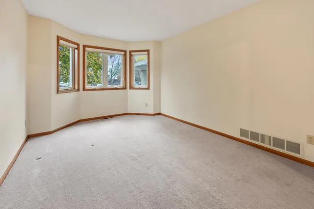 $289,900 | 1208 36th Avenue North, St. Cloud, MN 56303