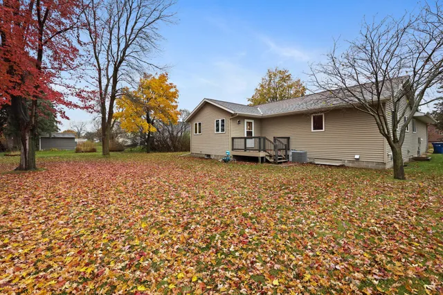 $289,900 | 1208 36th Avenue North, St. Cloud, MN 56303