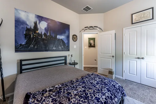 $1,975 | 108 Bobcat Bend, Huntsville, TX 77320