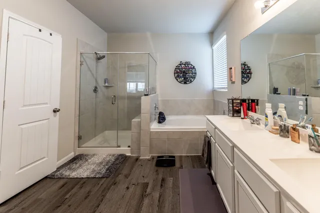 $1,975 | 108 Bobcat Bend, Huntsville, TX 77320