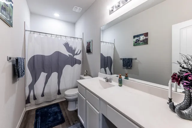 $1,975 | 108 Bobcat Bend, Huntsville, TX 77320