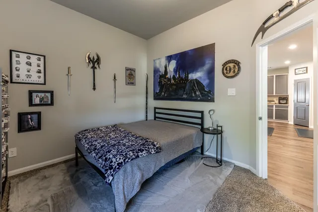 $1,975 | 108 Bobcat Bend, Huntsville, TX 77320