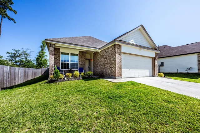 $1,975 | 108 Bobcat Bend, Huntsville, TX 77320