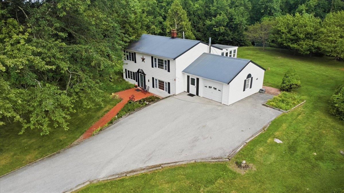 291 Springhill Road Bennington, VT 05201 - Photo 4 of 37 Gallery Image 4
