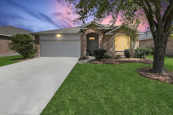 $2,200 | 1922 Makenna Lane, Houston, TX 77049