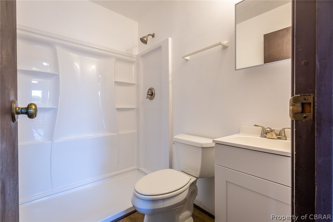 2203 Perrin Creek Road Hayes, VA 23072 - Photo 11 of 28 Hall bath with new shower & vanity