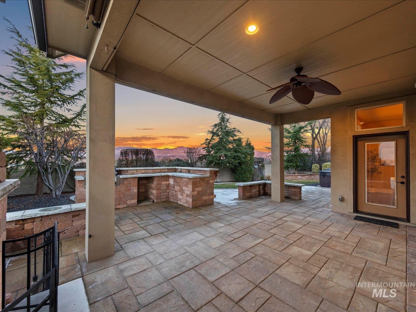 4328 Edgemont Street Boise, ID 83706 - Photo 3 of 50