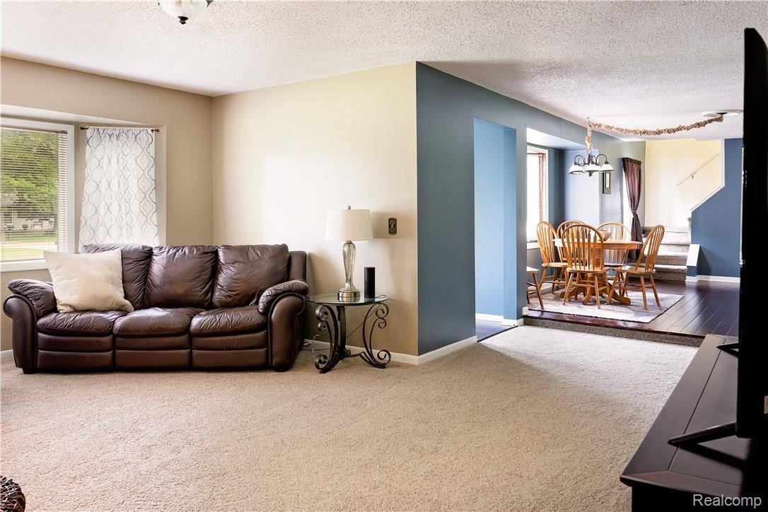 43790 Burtrig Road Belleville, MI 48111 - Photo 20 of 32 43790 Burtrig-10.jpg
