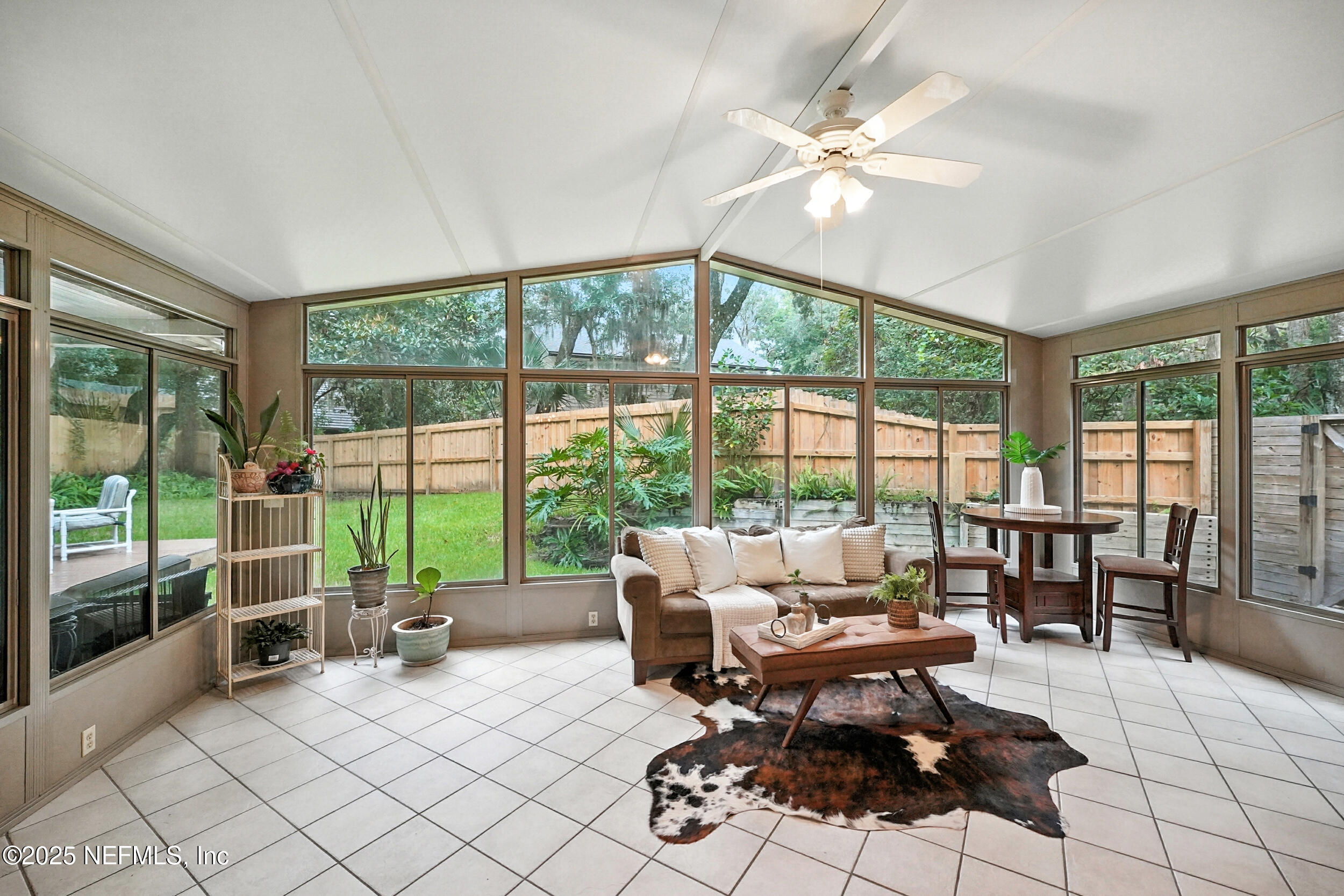 1825 Hickory Lane Atlantic Beach, FL 32233 - Photo 13 of 34 Sunroom/Greatroom