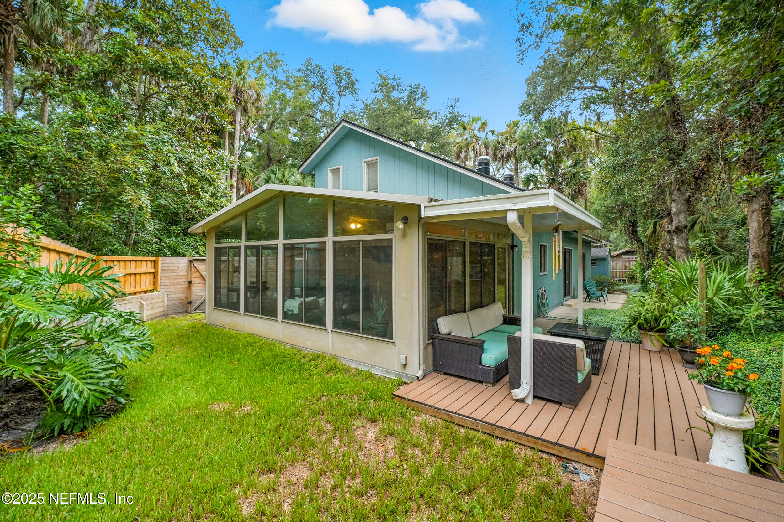 1825 Hickory Lane Atlantic Beach, FL 32233 - Photo 30 of 34 Backyard