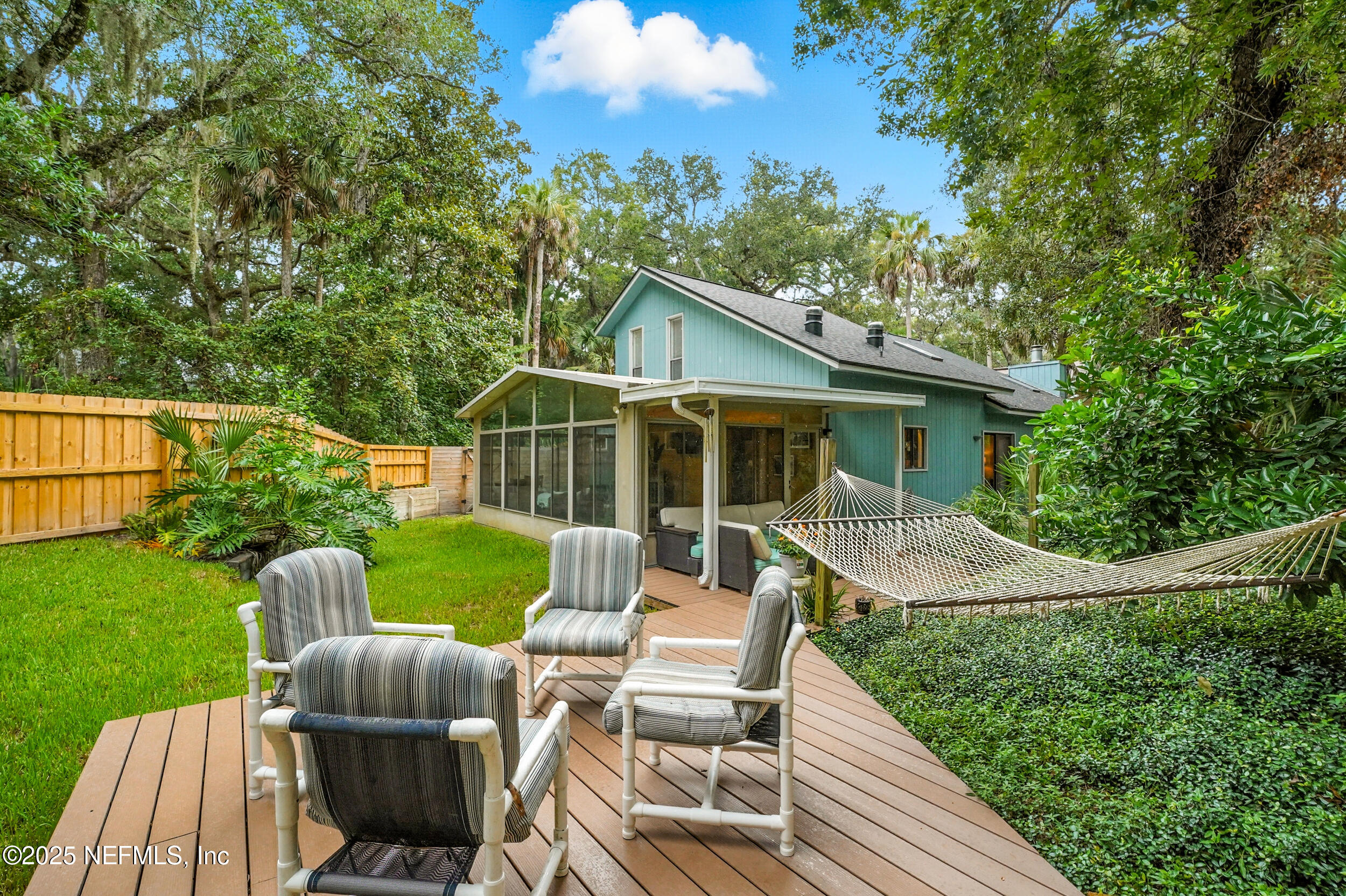 1825 Hickory Lane Atlantic Beach, FL 32233 - Photo 32 of 34 Backyard