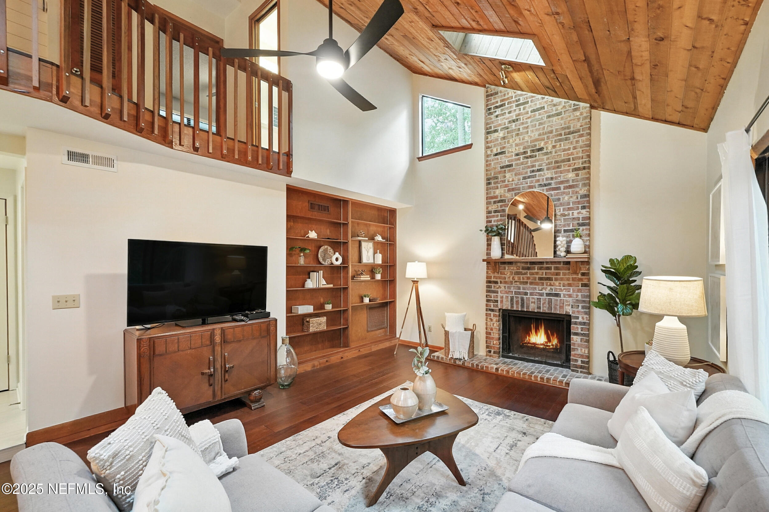 1825 Hickory Lane Atlantic Beach, FL 32233 - Photo 6 of 34 Family Room