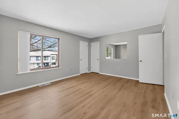 $4,000 | 155 Cottonwood Road, Unit 155, Newington, CT 06111