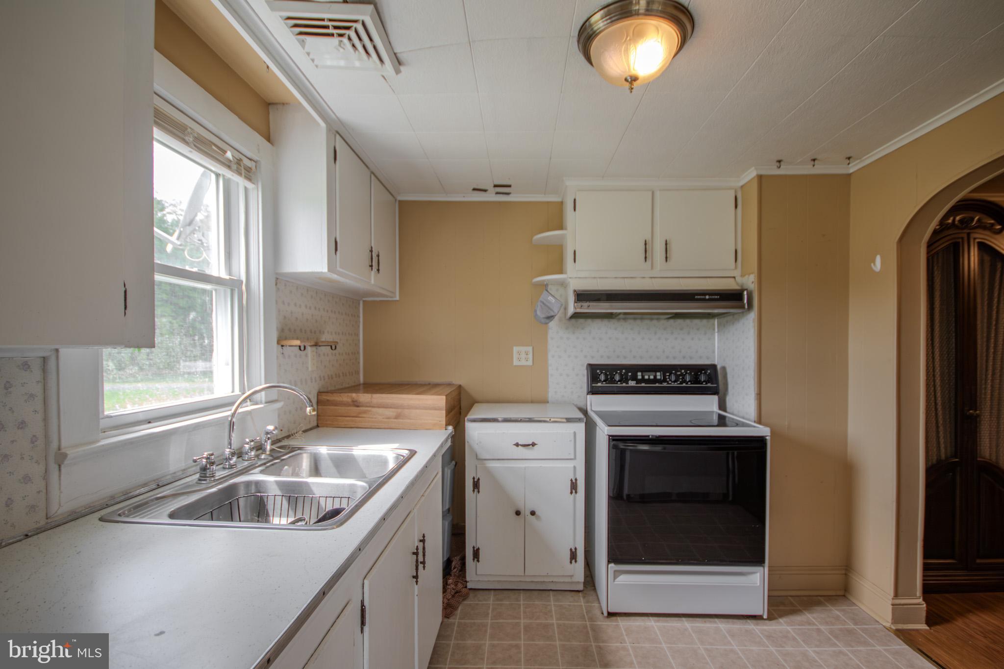35837 Bob Kelley Road Pittsville, MD 21850 - Photo 10 of 23 Kitchen