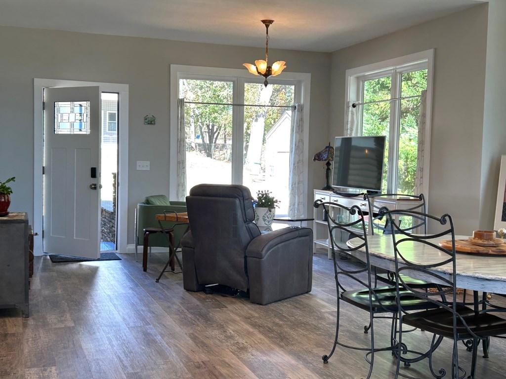 205 Cove Road Greenwood, SC 29646 - Photo 6 of 45 Gallery Image 6