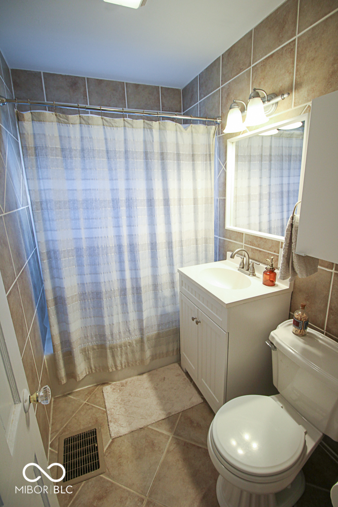 6155 Ralston Avenue Indianapolis, IN 46220 - Photo 11 of 21