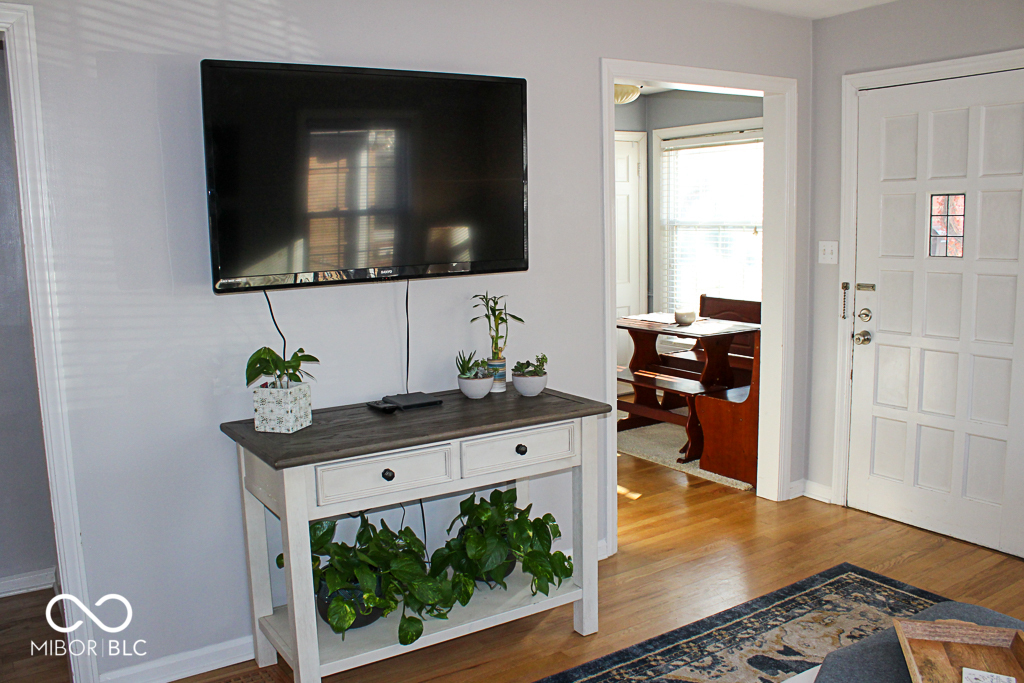 6155 Ralston Avenue Indianapolis, IN 46220 - Photo 3 of 21