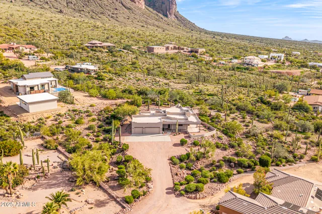 $899,900 | 3083 North Herrala Way, Apache Junction, AZ 85119