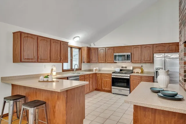 $1,159,000 | 25 Glenridge Drive, Bedford, MA 01730