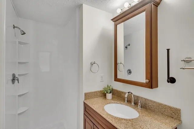 $1,159,000 | 25 Glenridge Drive, Bedford, MA 01730