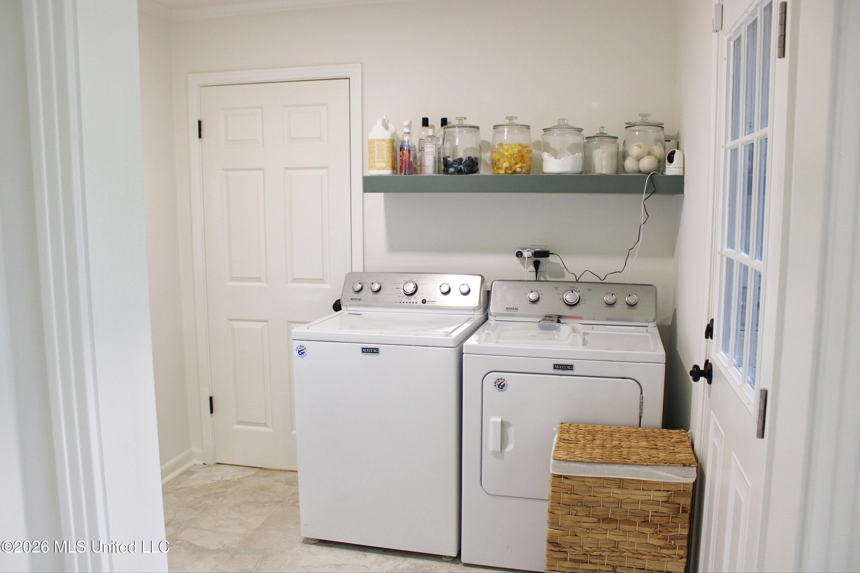 3918 Rhymes Place Jackson, MS 39211 - Photo 12 of 44 Laundry