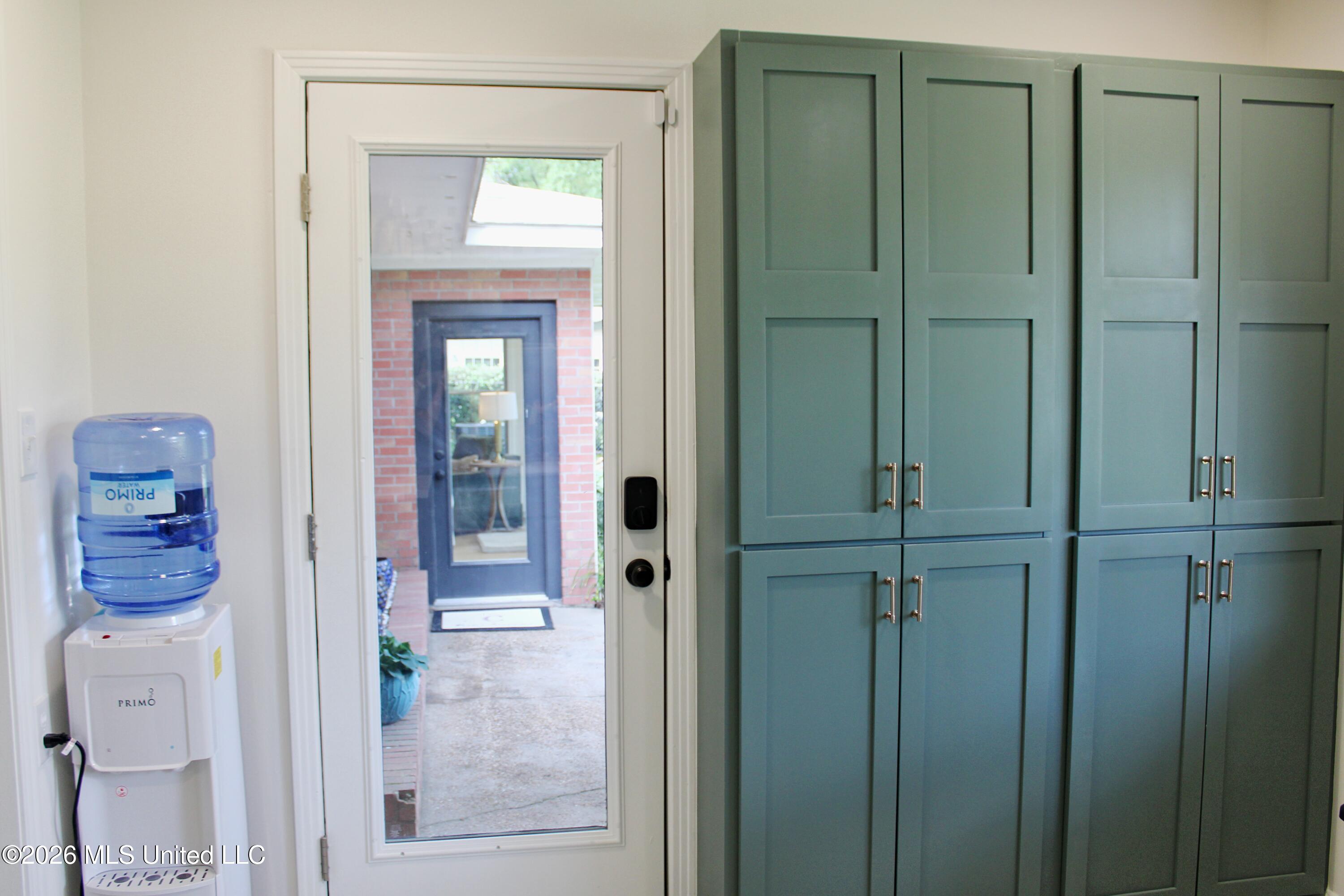 3918 Rhymes Place Jackson, MS 39211 - Photo 15 of 44 Pantry