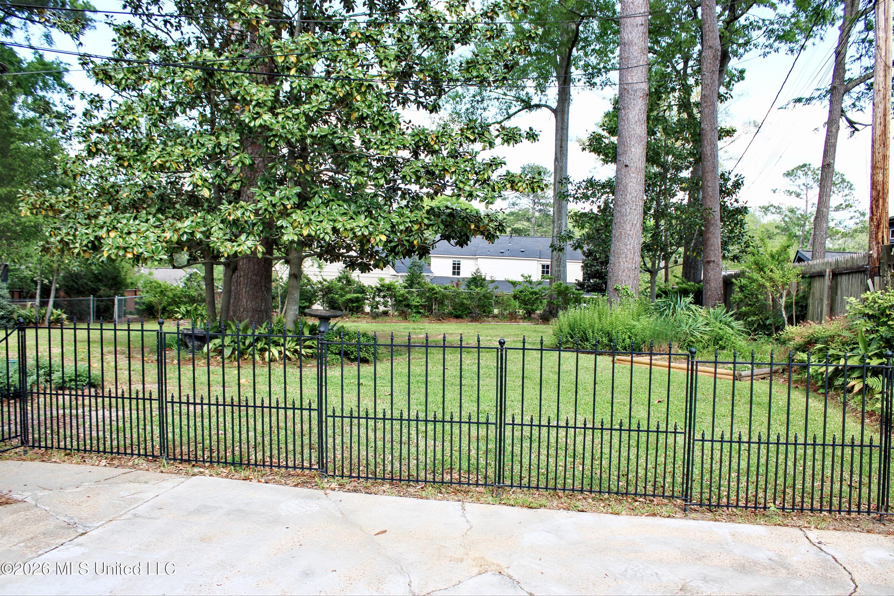 3918 Rhymes Place Jackson, MS 39211 - Photo 38 of 44 Exterior