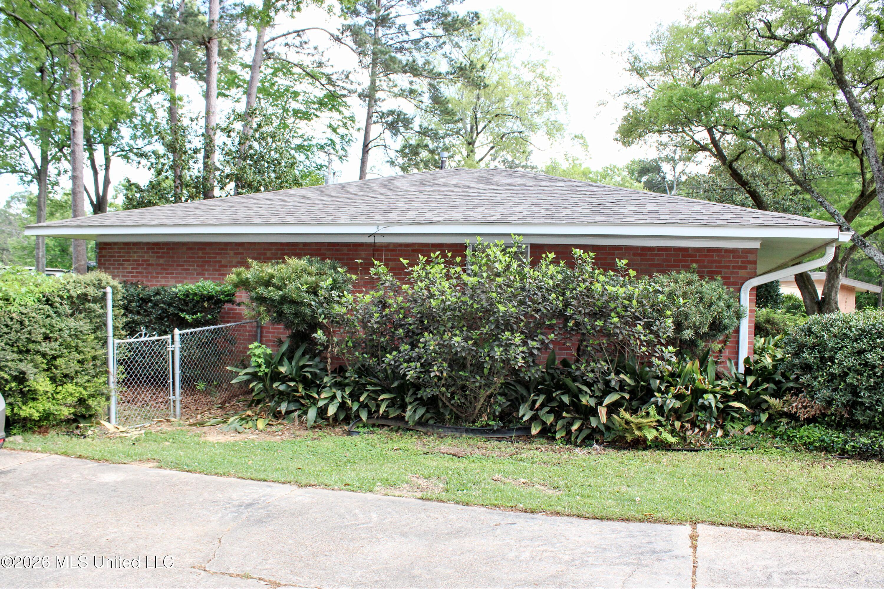 3918 Rhymes Place Jackson, MS 39211 - Photo 39 of 44 Exterior