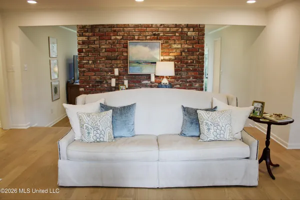 $449,900 | 3918 Rhymes Place, Jackson, MS 39211