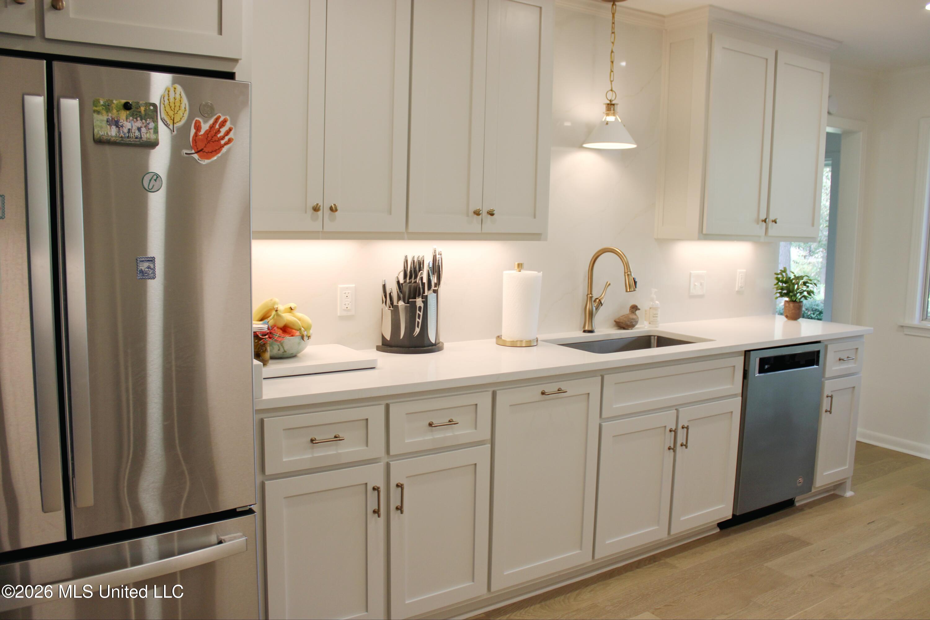 3918 Rhymes Place Jackson, MS 39211 - Photo 10 of 44 Kitchen