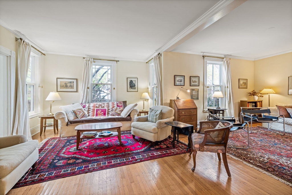 14 Linnaean Street Cambridge, MA 02138 - Photo 5 of 13 a living room with furniture