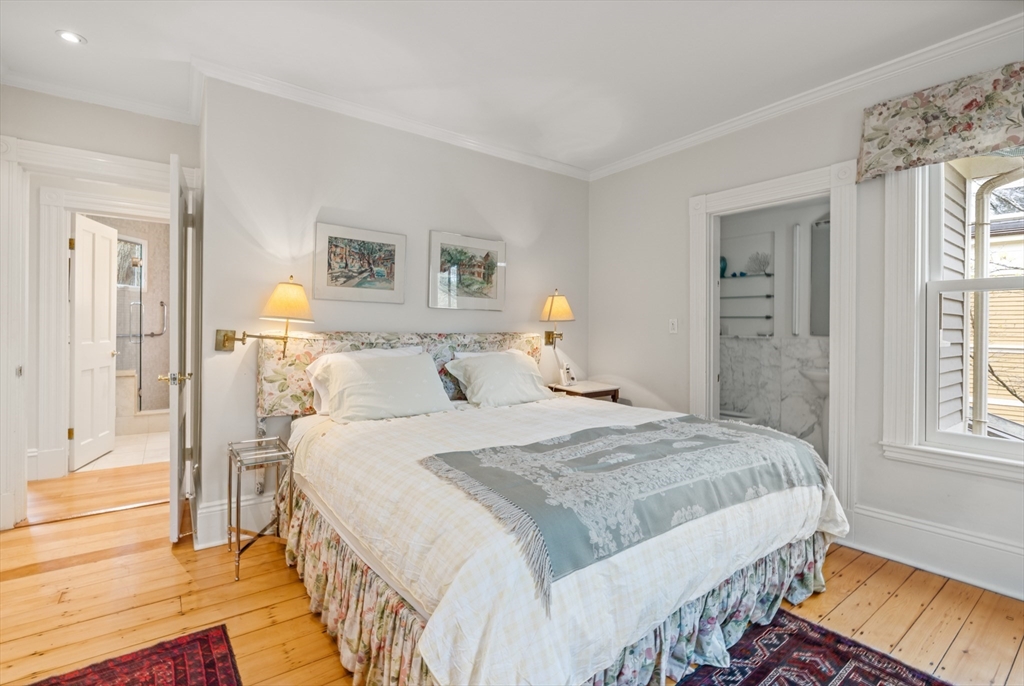 14 Linnaean Street Cambridge, MA 02138 - Photo 6 of 13 a bedroom with a bed and a window
