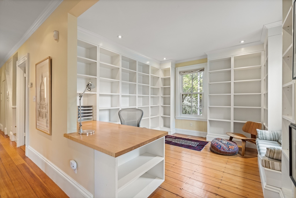 14 Linnaean Street Cambridge, MA 02138 - Photo 9 of 13 a view of a livingroom with furniture and front door