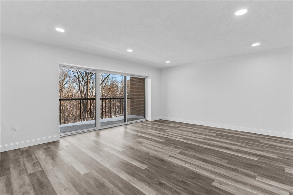 3 Summit Drive, Unit 16 Reading, MA 01867 - Photo 9 of 30