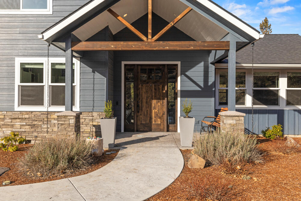 9536 Kestrel Road Klamath Falls, OR 97601 - Photo 5 of 78