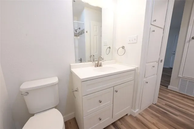 $1,495 | 1200 Matthews Lane, Unit A, Austin, TX 78745